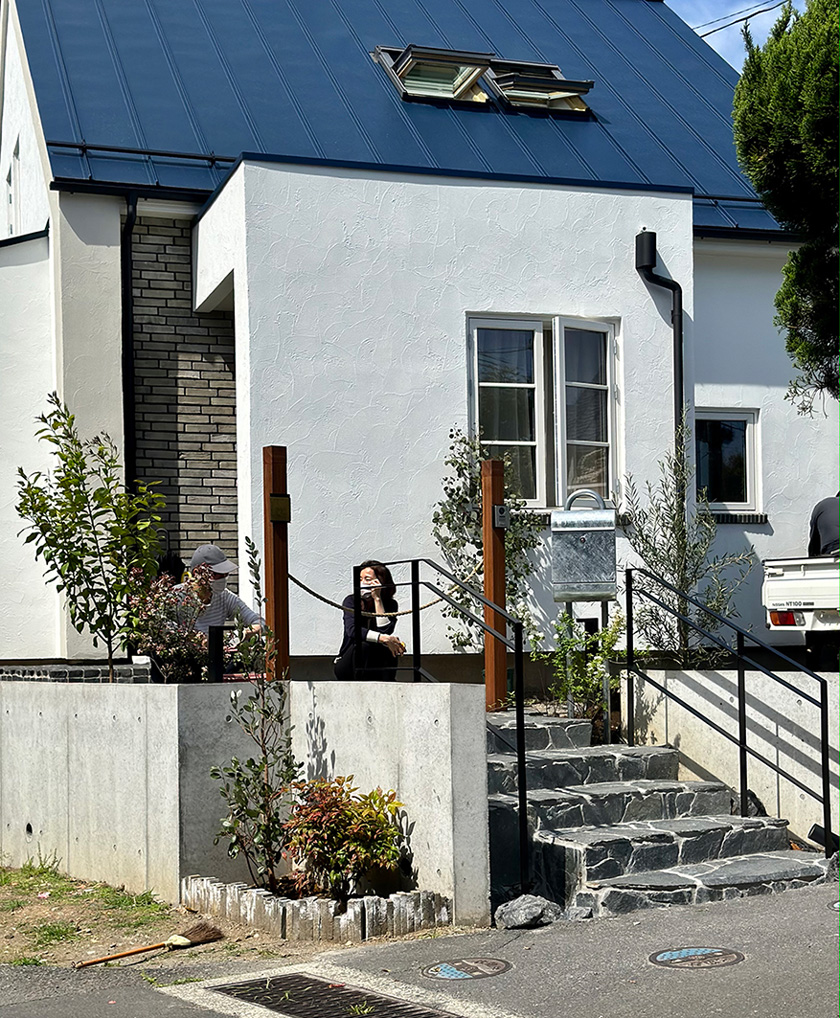 和洋が調和した北欧住宅のお庭